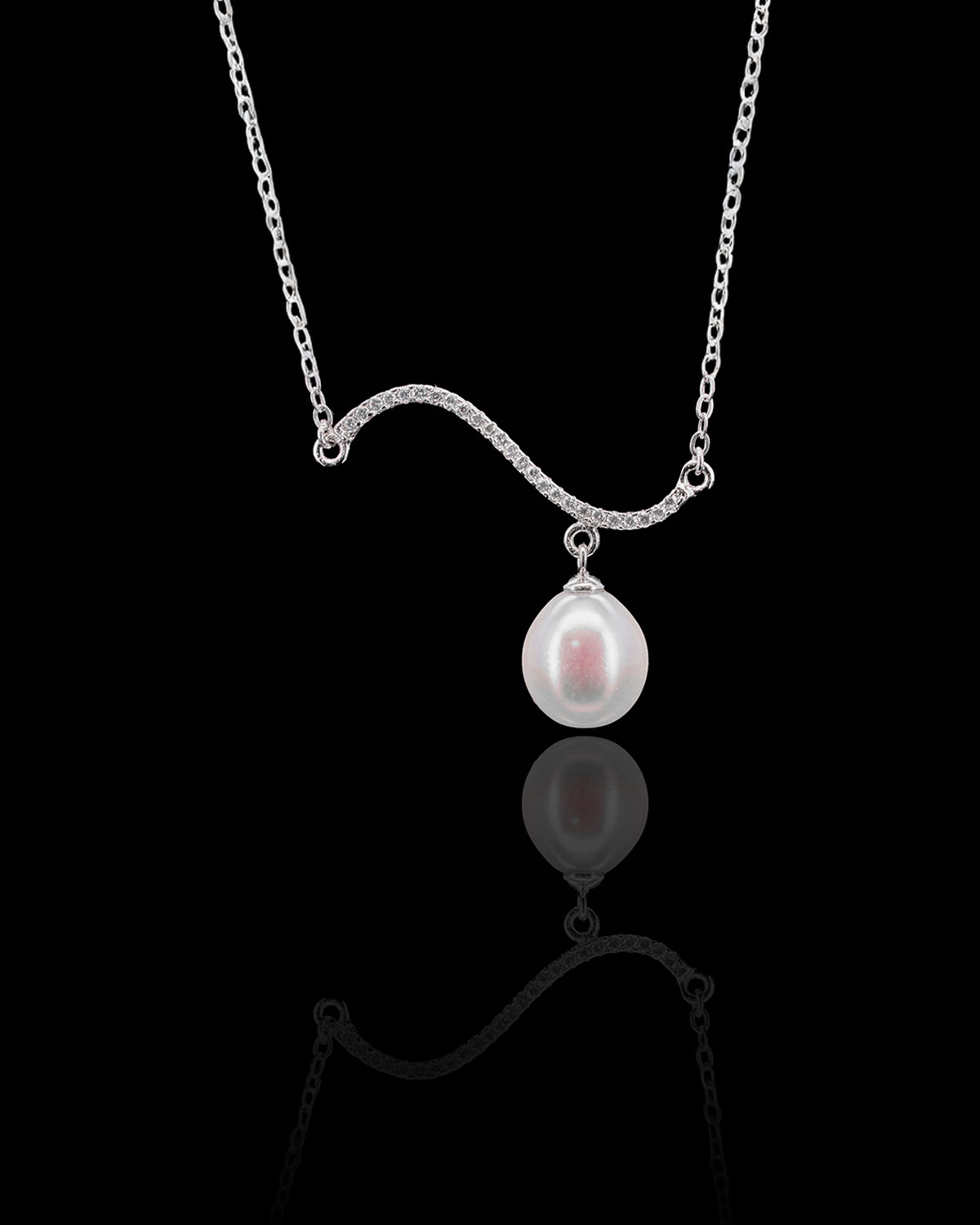 LVN077 SERPENTINE PEARL DROP NECKLACE