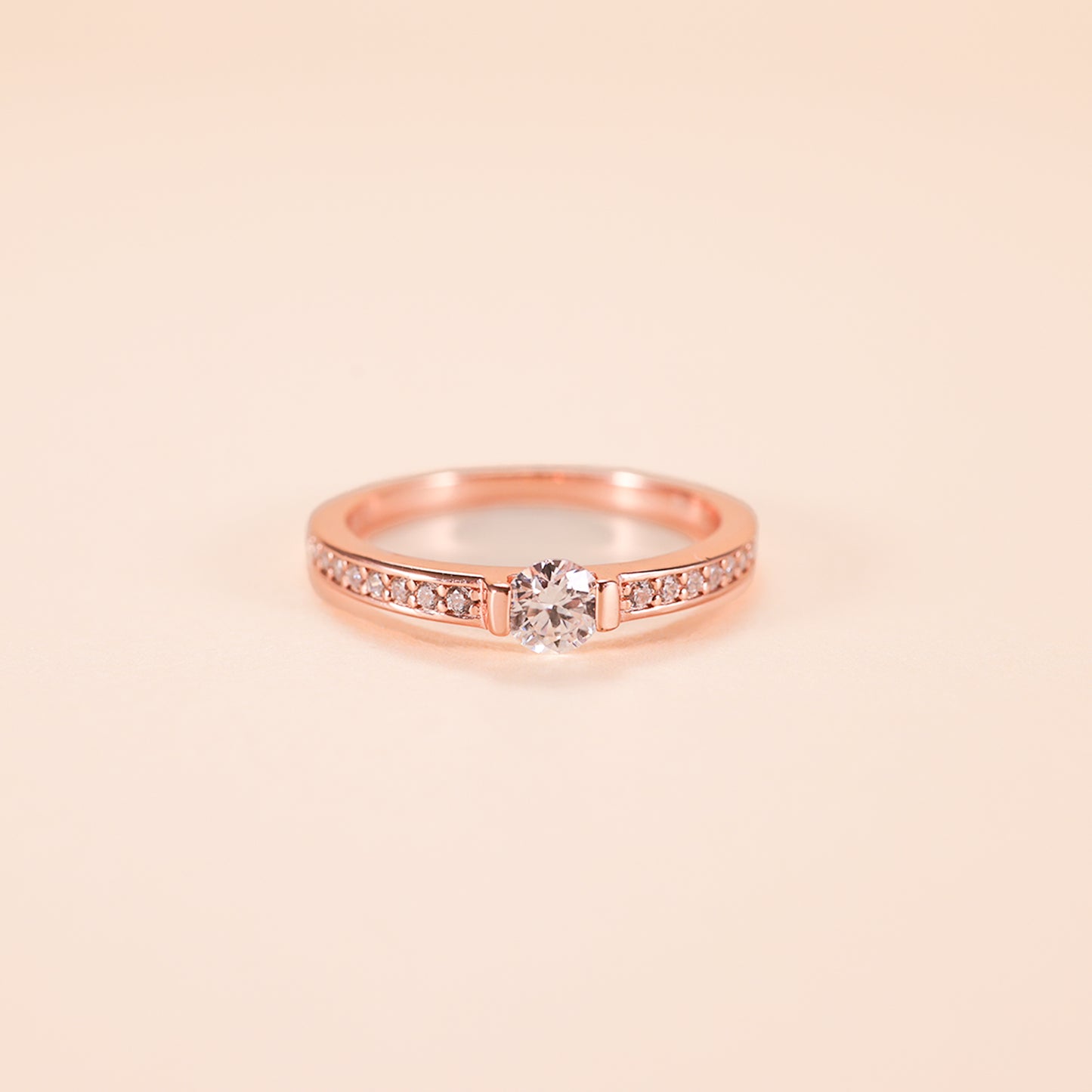 LVR004 Champagne Gold Solitaire Ring