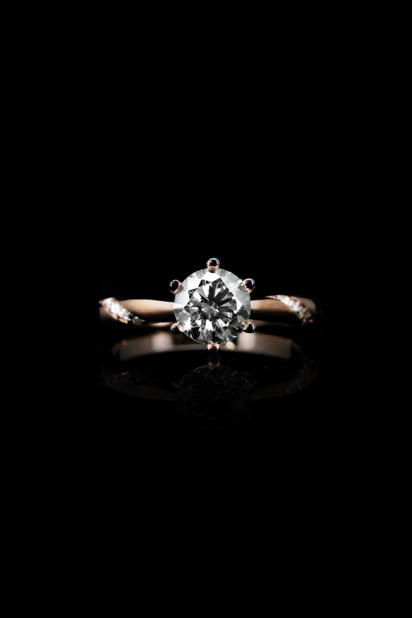 
                  
                    LVR024 SPARKLE SOLITAIRE RING
                  
                