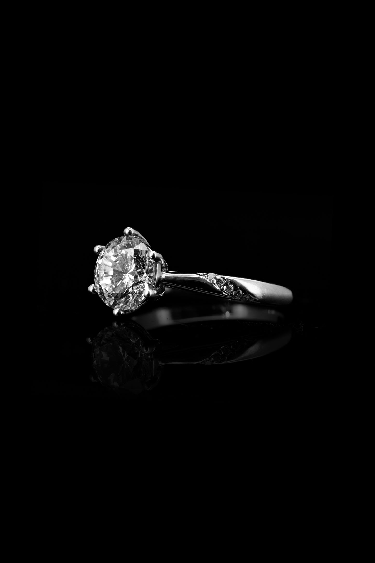 
                  
                    LVR024 SPARKLE SOLITAIRE RING
                  
                