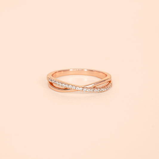 LVR029 Essentials Crossover Ring