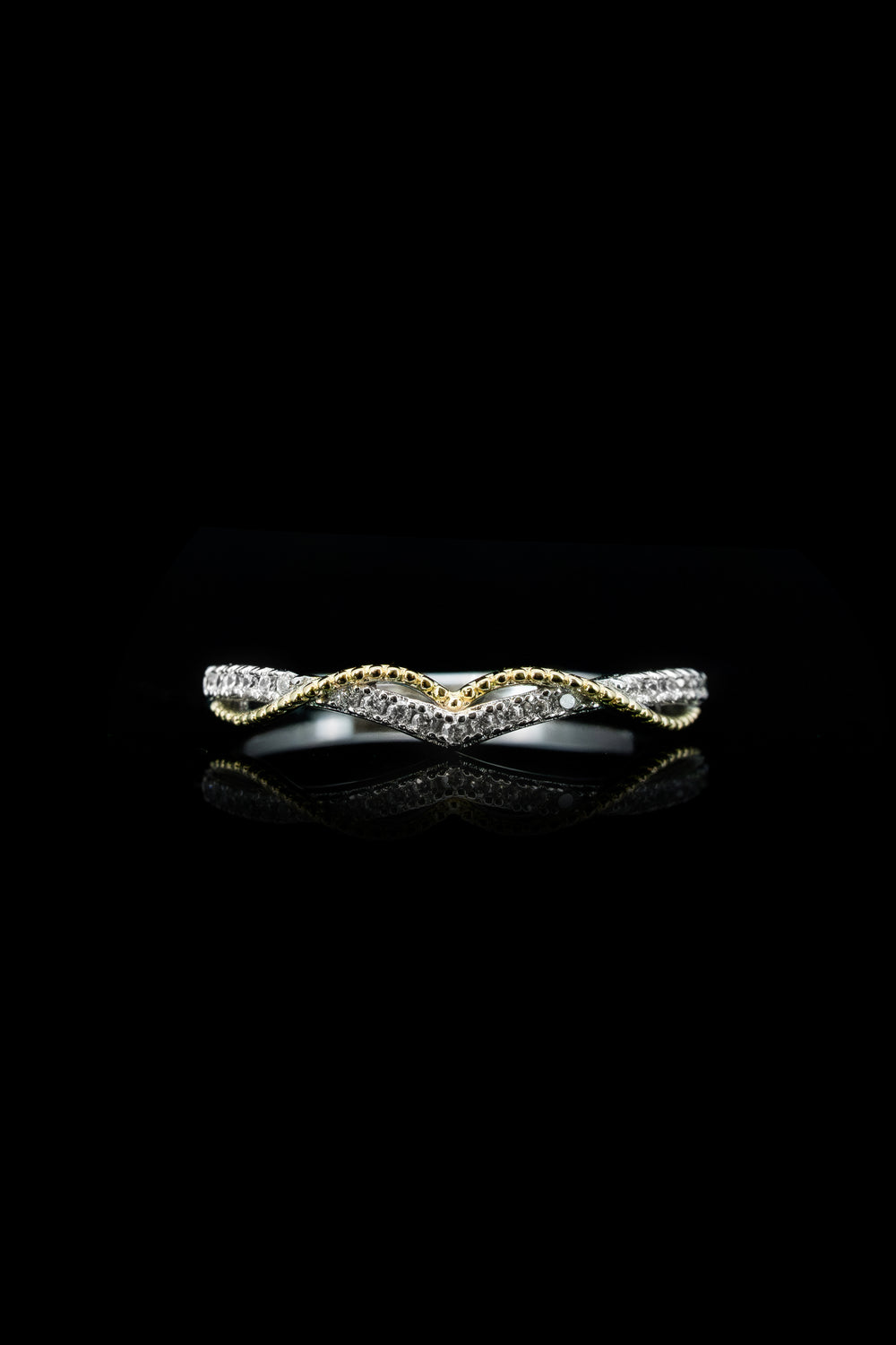 LVR030 V-SHAPE CROWN RING
