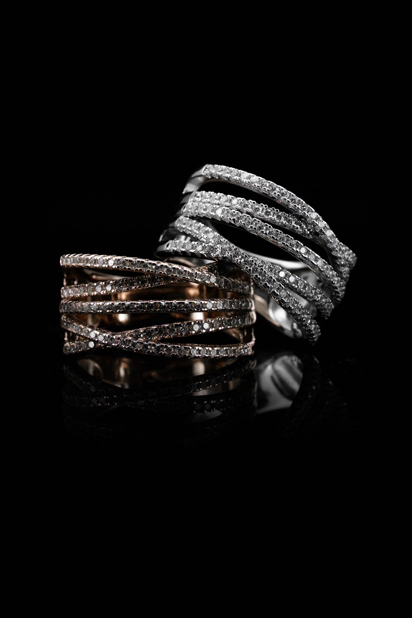 
                  
                    LVR038 SPARKLE LINES RING
                  
                