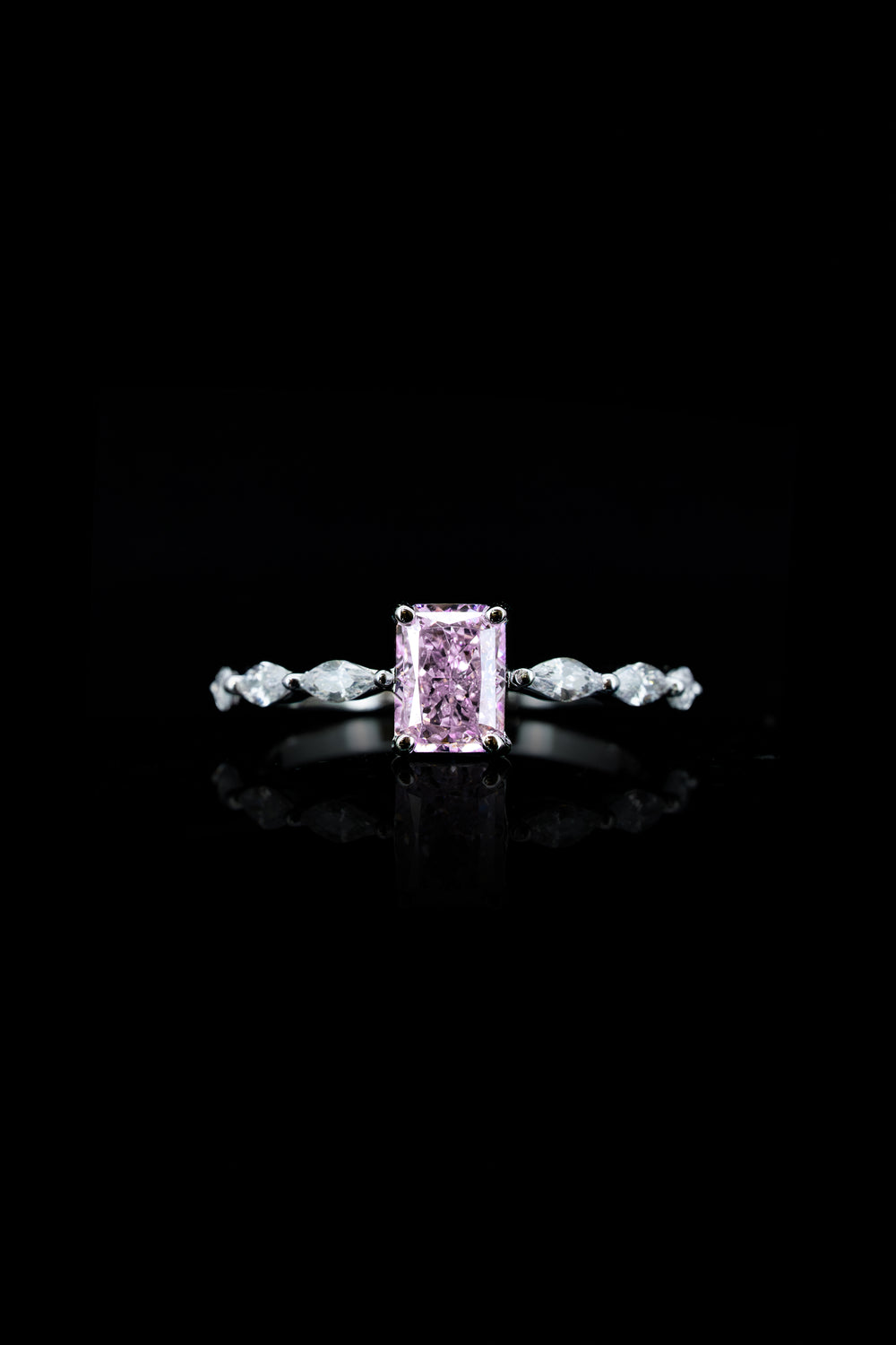 LVR070 PINK CRUSHED RADIANT-CUT RING