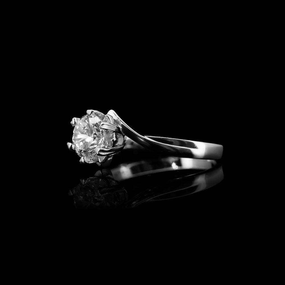 
                  
                    LVR076 MUSUBI SOLITAIRE RING
                  
                